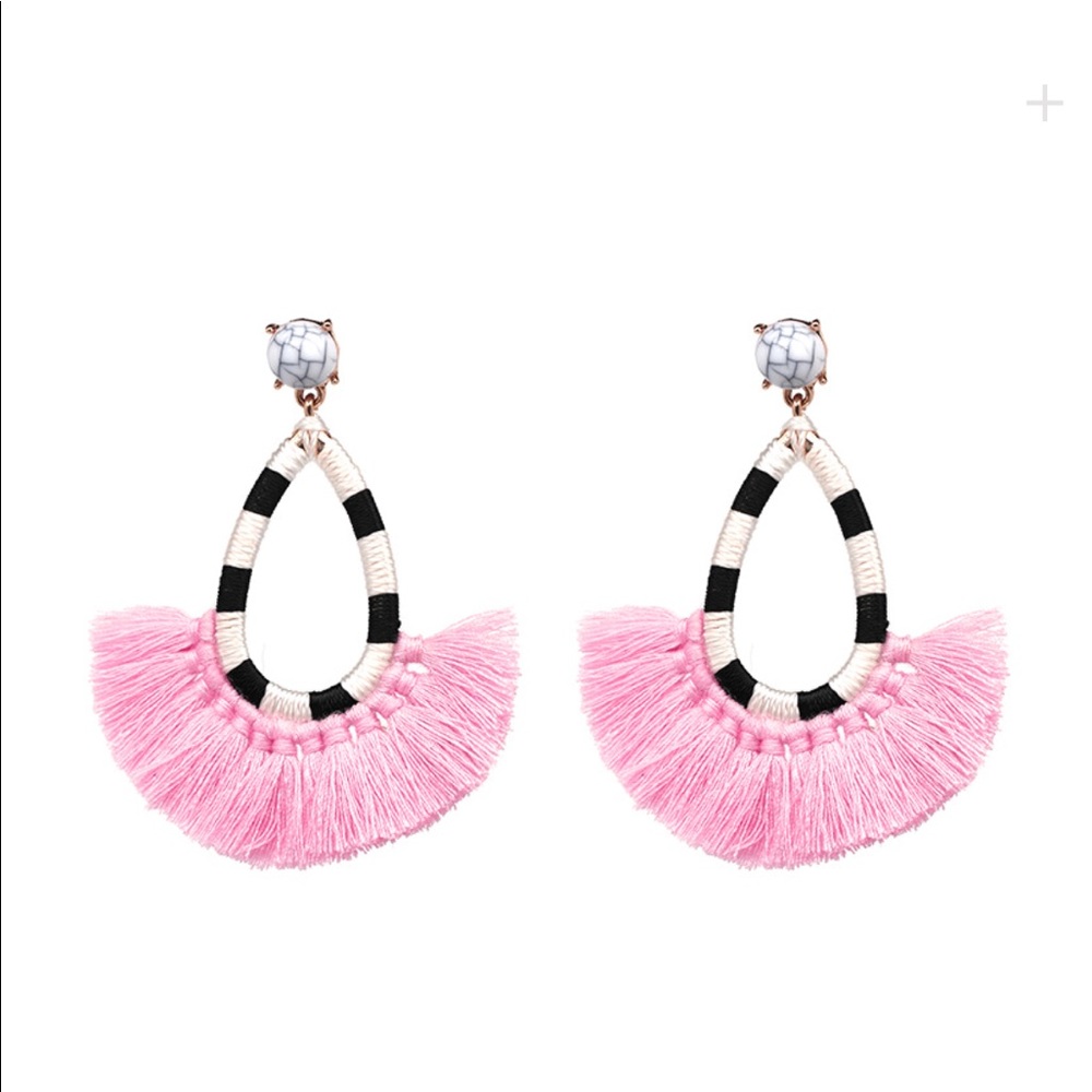 BNWT! Pink/black tassel earrings with marble stud!